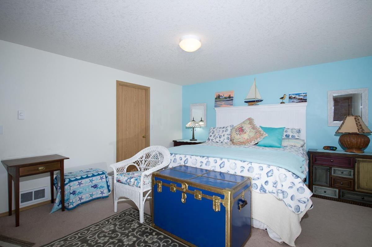 Family Tides In Seaside Villa Exterior photo